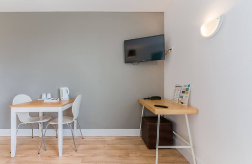 Le Hameau House | Appart'Hotel Victoria Garden Pau