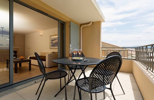 Saumane-de-Vaucluse Condo | Appart spacieux et confortable 8p, avec balcon