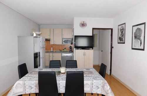 Premanon Apartment | Appart Spacieux rez de Chaussée. 6 Pers + 1 Bébé. Station des Rousses-prémanon