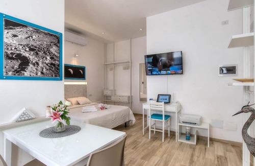 Quartiere XXXI Giuliano Dalmata Apartment | Appartamenti LUNA e SOLE