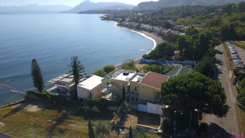 Casteldaccia Apartment | Appartamento 8 Pax in Villa Francesca by Ville in Palermo