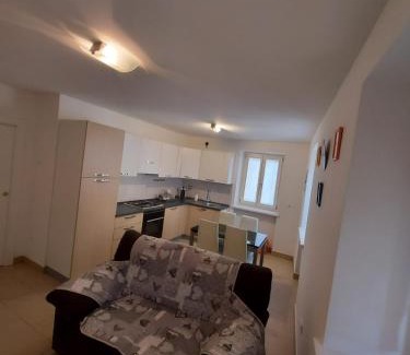 Cles Apartment | Appartamento Al Borgo