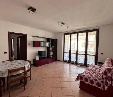Besana in Brianza Apartment | Appartamento Al Poggio