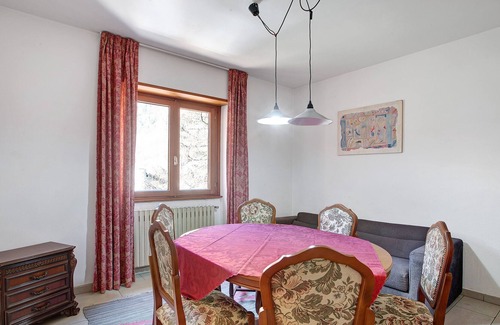 Turchi Apartment | Appartamento Blu with Mountain View, Wi-Fi, Balcony, Terrace & Garden