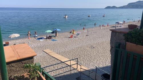 Letojanni Apartment | APPARTAMENTO BLUE HOLIDAY