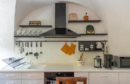 Costa Volpino Apartment | Appartamento C'era Una Volta, Costa Volpino Ospitar