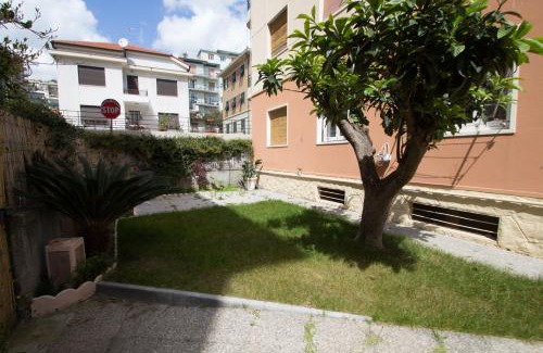 Varazze Apartment | Appartamento con giardino a 50mt dal mare