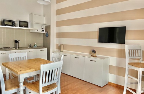 Bardolino House | Appartamento con Piscina in Centro a Bardolino