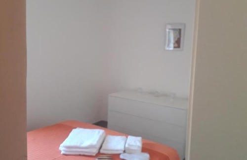 Quarto dei Mille Apartment | Appartamento della castagna