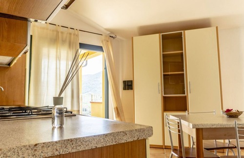 Schifoni Apartment | Appartamento Dodi | SecondFloor, Bedroom and Veranda View!