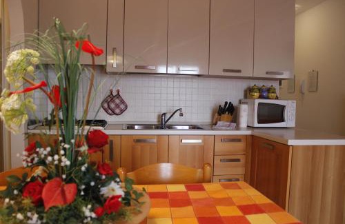 Baselga di Pine Apartment | appartamento Dossalt vista lago Serraia a 20 minuti da Trento, WI-FI e parcheggio gratuiti