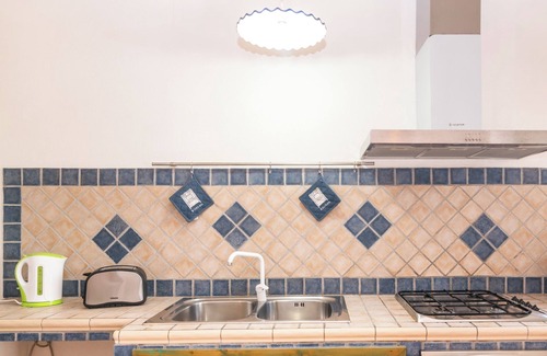 Monte Petrosu Apartment | Appartamento Est With Shared Pool, Monte Petrosu, Italy