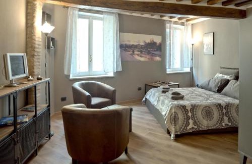 Parma City Centre Apartment | Appartamento Fontana
