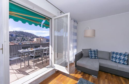 Laveno Apartment | Appartamento Il Golfo Lake View, Laveno Mombello, Italy