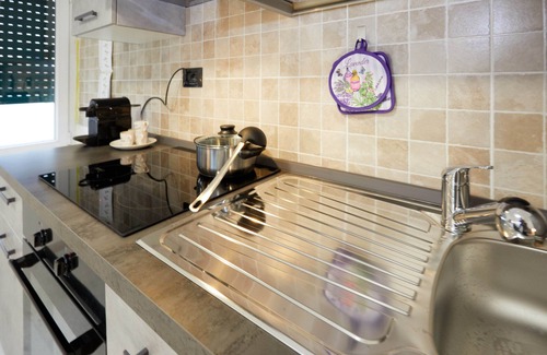 Castello d'Aviano Apartment | Appartamento Moderno per 6 Aviano A/C Parking
