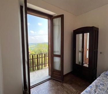 Montiglio Monferrato Apartment | Appartamento