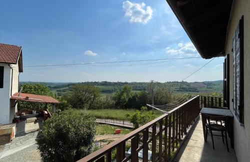 Montiglio Monferrato Apartment | Appartamento