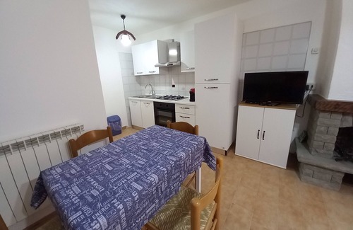 Pievepelago Apartment | 🏡🌳🏡🌳appartamento con giardino, ingresso indipendente e caminetto