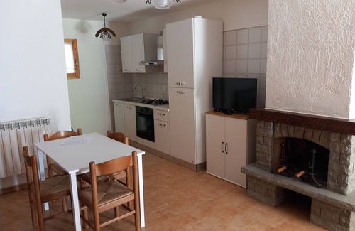 Pievepelago Apartment | 🏡🌳🏡🌳appartamento con giardino, ingresso indipendente e caminetto