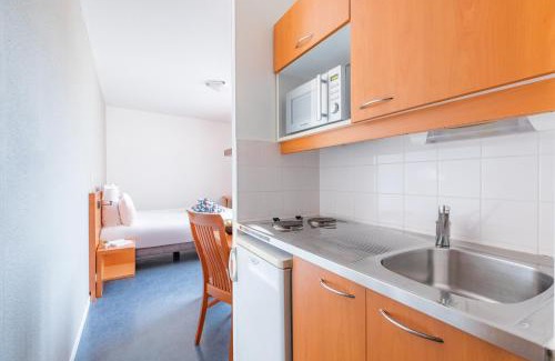 7th Arrondissement Apartment | Appart’City Confort Lyon Gerland