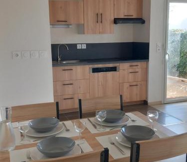 Saint-Gilles-Croix-de-Vie Apartment | Appartement 2 chambres proche Grande Plage