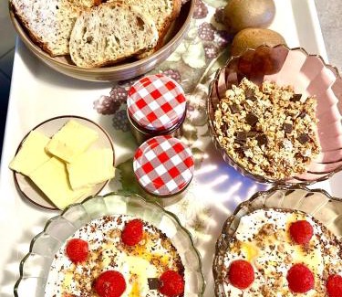 Saint-Hilaire-de-Brethmas Apartment | Appartement cosy