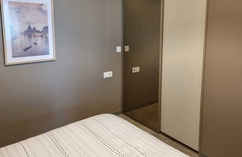 Saint-Laurent-d'Aigouze Apartment | Appartement Avec Terrasse à 10 Minutes à Pied du Centre