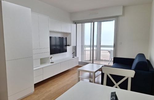 Saint-Gilles-Croix-de-Vie Apartment | Appartement fonctionnel, vue imprenable mer