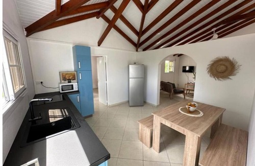 Petit-Canal Apartment | Appartement 2 Spacieux, Moderne, Équipé, 800 m D'une Plage