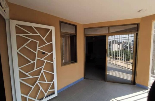 Ngaliema Apartment | Appartement 3 Chambres, 2e Étage