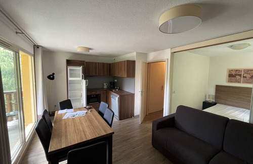 Isola Apartment | Appartement 3p 50m2 6 Couchages 2sdb 150m des Pistes et Villages Tout Confort