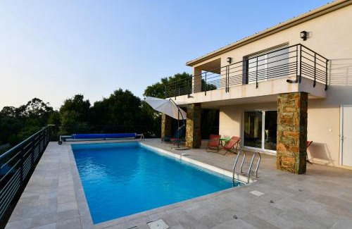 Oletta Apartment | Appartement 60m2 avec piscine privée dans villa