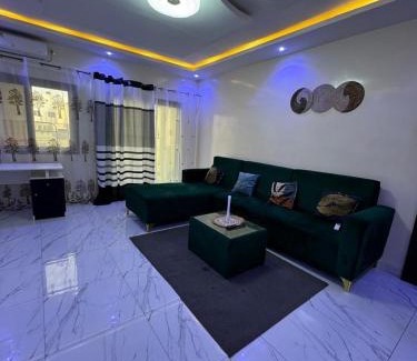 Pointe des Almadies Apartment | Appartement a louer