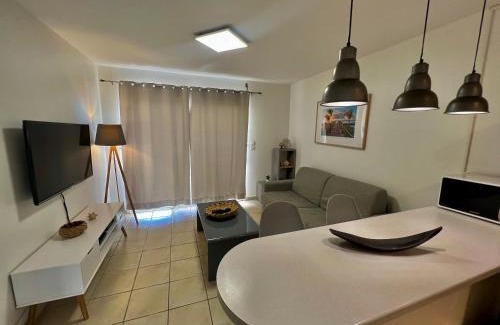 L'Autre-Bord Apartment | Appartement Au Bord de Mer