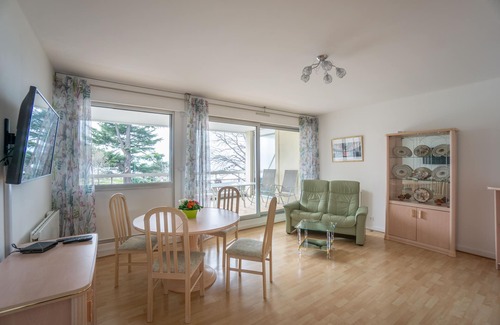 Evian-les-Bains Apartment | Appartement Avec Terrasse Face au lac