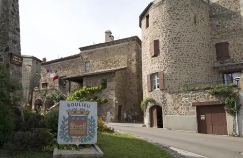 Boulieu-les-Annonay Apartment | Appartement cosy et lumineux dans village medieval