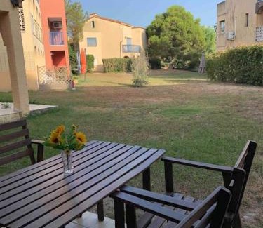 Les Hauts de Canet Apartment | Appartement Cosy Confort PARK CLIM WIFI LINGE INCLUS complexe non inclus l'été