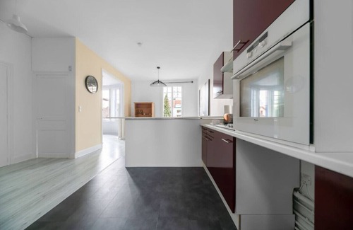 Republique Apartment | Appartement calme et lumineux proche Thermes