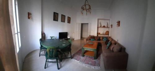 Hai El Moudjahiddine Apartment | Appartement Centre Ville Avenue Loubet