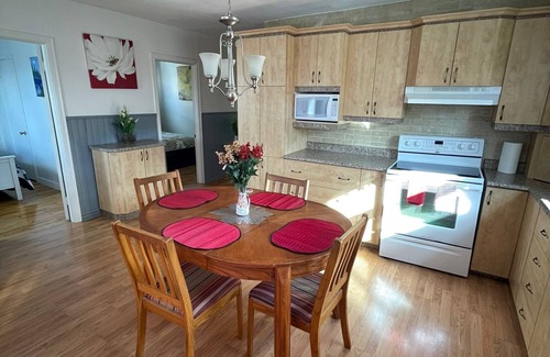 Mauricie Apartment | Appartement Charmant Situé Près de L'université à Découvrir