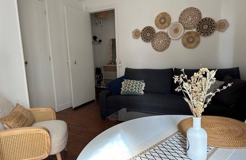 Quartier de Rochechouart Apartment | Appartement Charmant à Paris 09, Près de Montmartre Idéal Pour les JO 2024 !