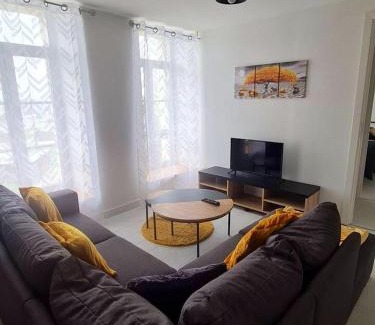 Rocroi Apartment | Appartement charmant à Rocroi/70 m²/Parking inclus