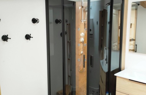 Gerzat Apartment | Appartement Clim, Netflix, Confort. Centre Ville