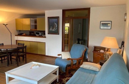 Le Lavandou Apartment | Appartement Climatisé Centre Ville Le Lavandou
