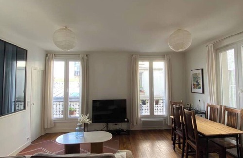 Cite Rouge Apartment | Appartement Colonel Fabien