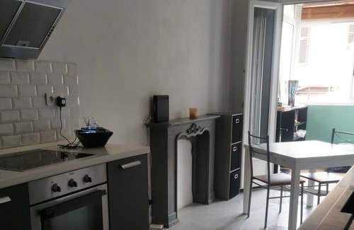 Le Piol Apartment | Appartement Cosy à 5 min de la Gare et à 20 min de la Plage