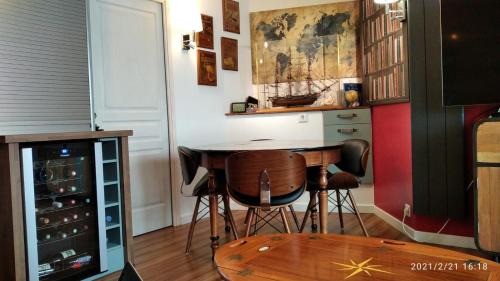 Saint-Mathieu Apartment | Appartement cosy les pieds dans l’eau, vue mer exceptionnelle