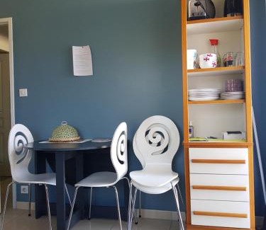 Negrepelisse Apartment | Appartement dans maison en RDC