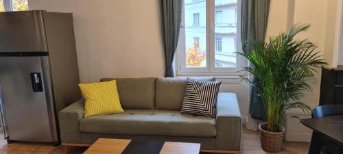 Voltaire - Saint Amour Apartment | Appartement deux chambres - Garibaldi