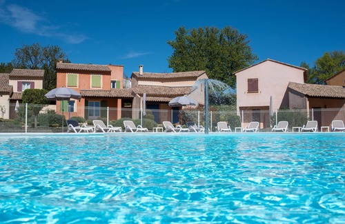 Saint-Trinit Villa | Appartement Duplex avec Balcon/Terrasse | Parking